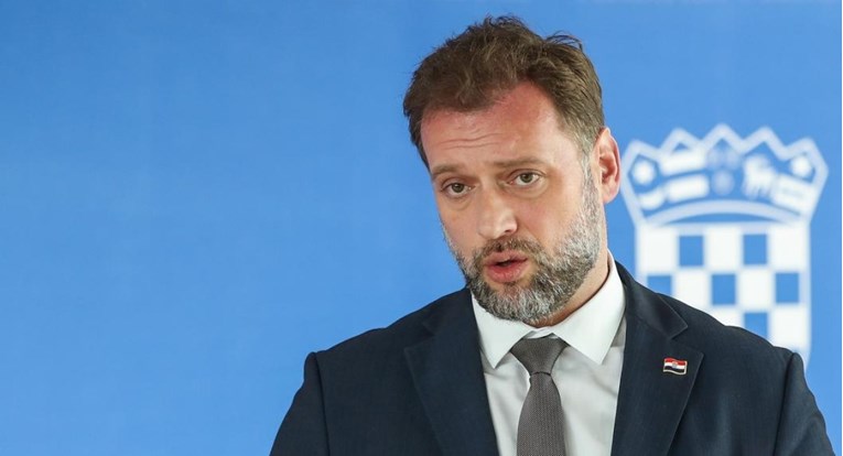 Vinkovački HDZ: Vinkovci nisu prćija, a Banožić je primjer da se upornost isplati