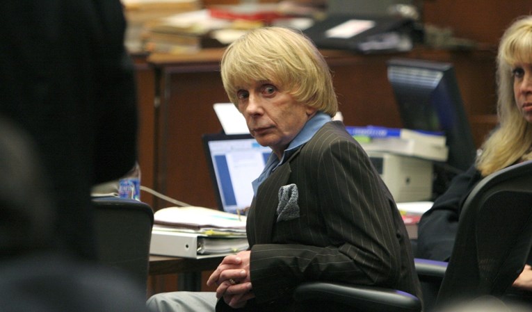 Imao je koronu: Producent Phil Spector umro tijekom izdržavanja zatvorske kazne