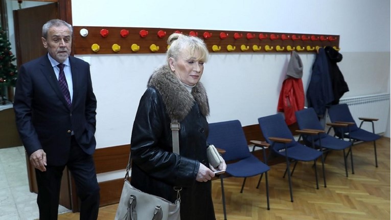 Zbog supruge Vesne Bandić je ostao u Zagrebu, a vjenčali su se dva puta