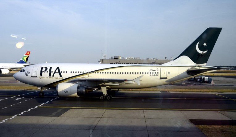 Pilot nije htio dalje letjeti nakon prisilnog slijetanja jer mu je završila smjena