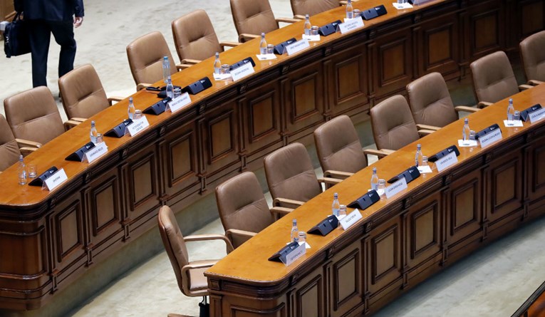 Cijela rumunjska vlada i premijer u karanteni