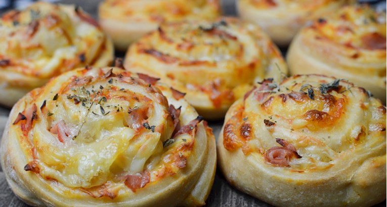 Nikad jednostavnije pizza-rolice: Gotove za čas i svima fine