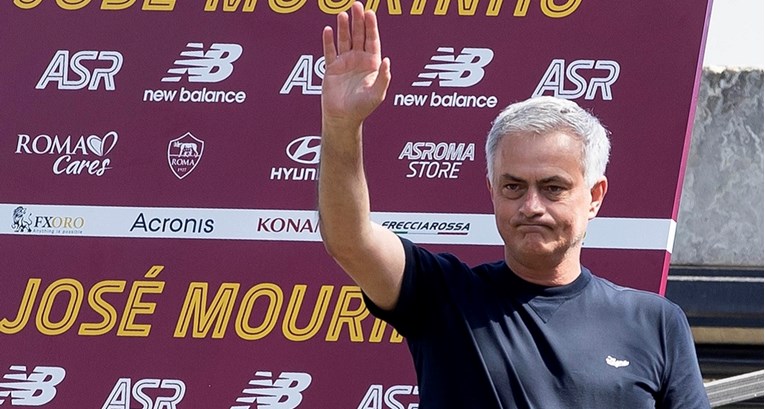 Mourinho je danas prvi put vodio Romu u utakmici. Upisana je pobjeda 10:0