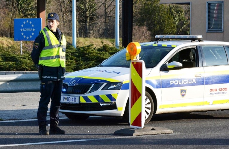 Slovenija zatvara kafiće i obustavlja javni promet. Vojska diže poljsku bolnicu