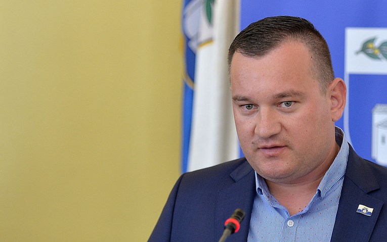 Šef zadarskog stožera: Imamo prijave da ljudi ulaze u klubove s lažnim potvrdama