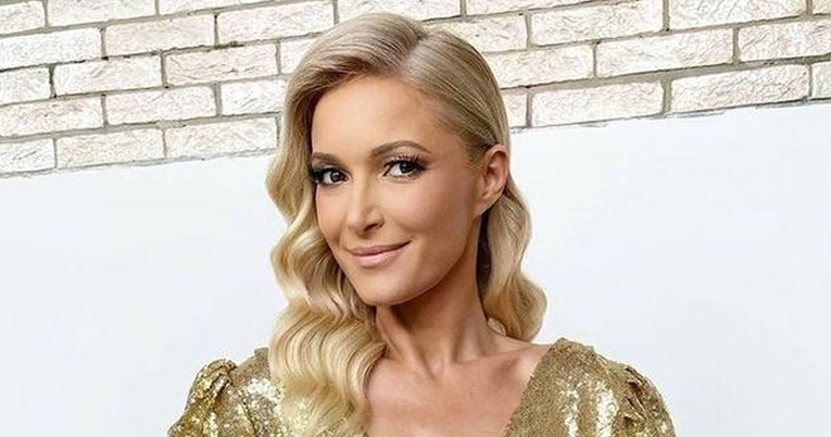 Uršula Tolj pokazala glamuroznu haljinu koju je nosila na eurovizijskom tepihu