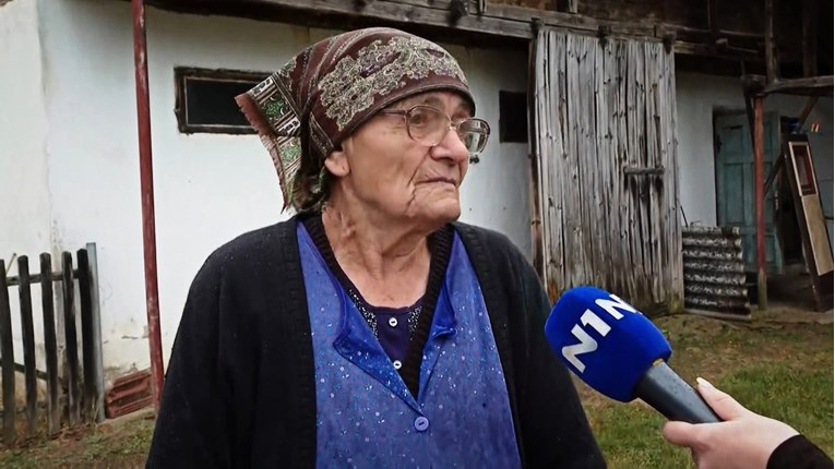 Baka na Baniji: Obećali su mi dati peć, a hoće li, ja ne znam, a zima ide