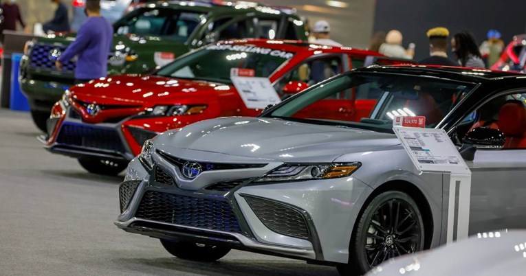 Toyota prvi put u 90 godina prodala više auta u Americi od GM-a