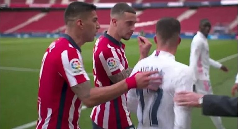 "Realovci, kako vas nije stid kmečati sucima? Požderat ćemo vas!" Suarez u akciji