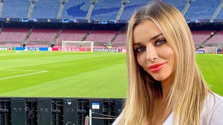 Fani Stipković objavila fotku na kojoj je pozirala s Maradonom: "Besmrtan je..."