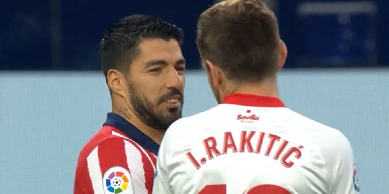 Barcelona je odbacila legende. Srdačno su se pozdravile na utakmici novih klubova