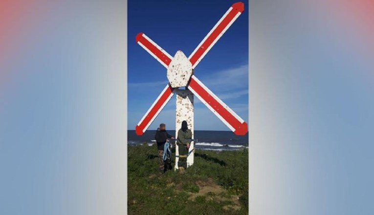 Skandal u francuskoj vojsci: Pilota svezali na metu i pucali u njega