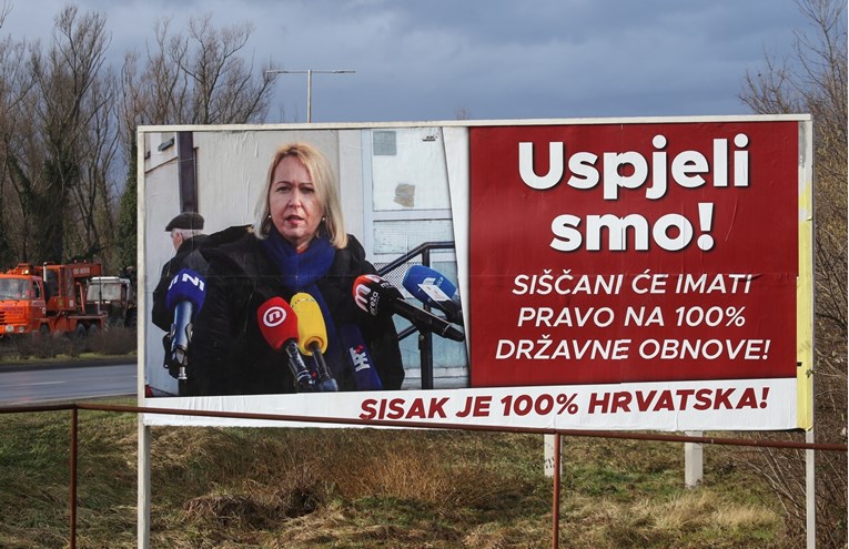 Ovo su plakati u Sisku koje je platio grad, gradonačelnica kaže da to nije kampanja