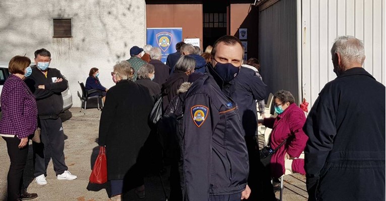 U Zagrebu došla na cijepljenje pa bijesno otišla kad je čula da će dobiti AstraZenecu