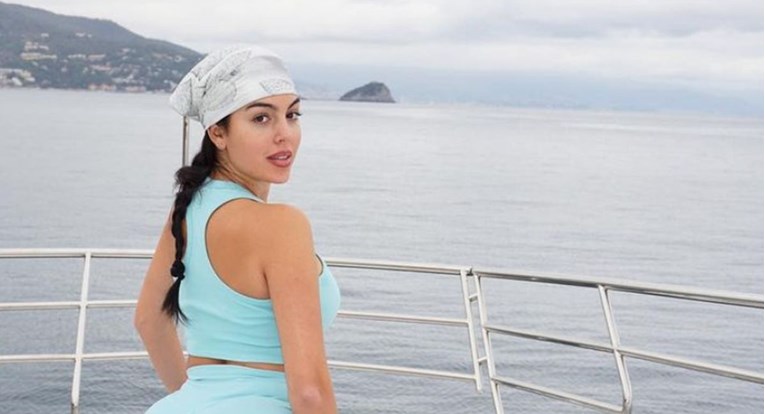 Georgina pokazala kakve sve poze može izvesti, video u 2 sata dobio milijun pregleda