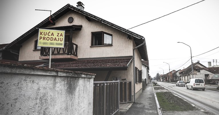 Nikad više mrtvih i manje rođenih, masovno iseljavanje... Demografi: Ovo je slom