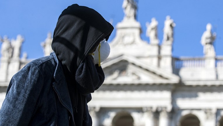 U Italiji 631 mrtvi, svi se nadaju da će toplo vrijeme zaustaviti koronu. Hoće li zaista biti tako?