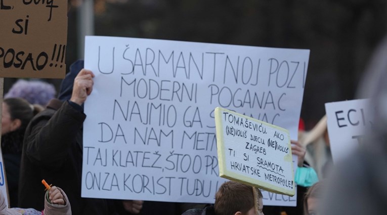 VIDEO Roditelji odgojitelji pričali djeci: Tomica mrzi 2 stvari - Božić i roditelje