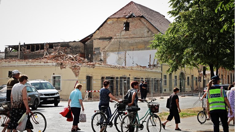Na Baniji prijavljena 39.874 oštećena objekta, pregledano 37.869