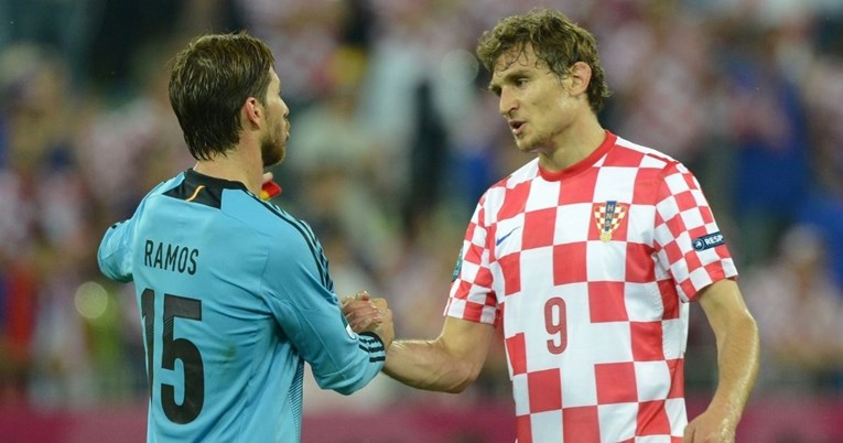 Nikica Jelavić završio igračku karijeru