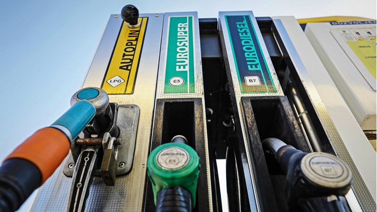 Neslužbeno: Od sutra skuplji autoplin