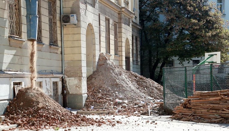 Peticija zagrebačkih roditelja: "Djeca će krenuti u škole i biti životno ugrožena"