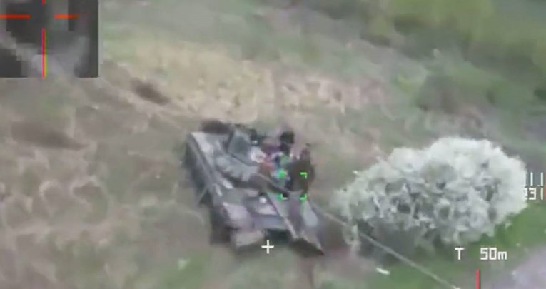 VIDEO Ukrajinska vojska: Prvi put objavljujemo snimku napada dronom kamikazom na Ruse