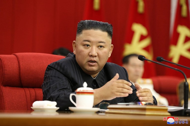 Kim Jong-un: Moramo se pripremiti i za dijalog i za sukob s Washingtonom