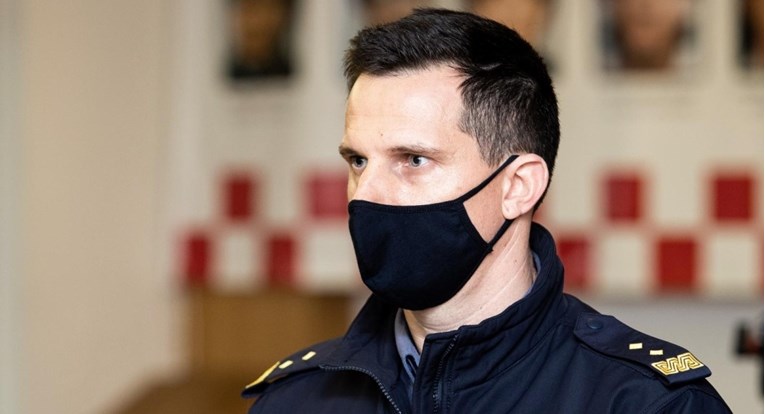 Reakcija policijskog načelnika na članak o nošenju kutije kroz šumu iz BiH