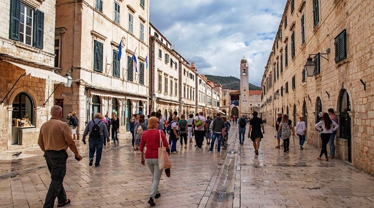 U prva dva mjeseca ostvareno pola turističkih noćenja koliko u istom razdoblju lani