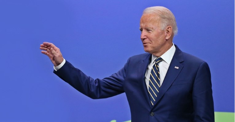 Biden uveo obavezu cijepljenja u tvrtkama s više od 100 ljudi. Sud suspendirao odluku