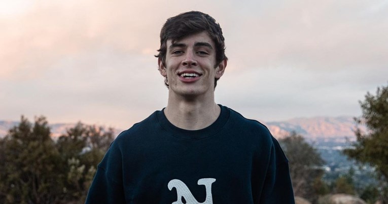 Influencer (21) kojeg prati preko 5 milijuna ljudi napao čovjeka i teško ga ozlijedio
