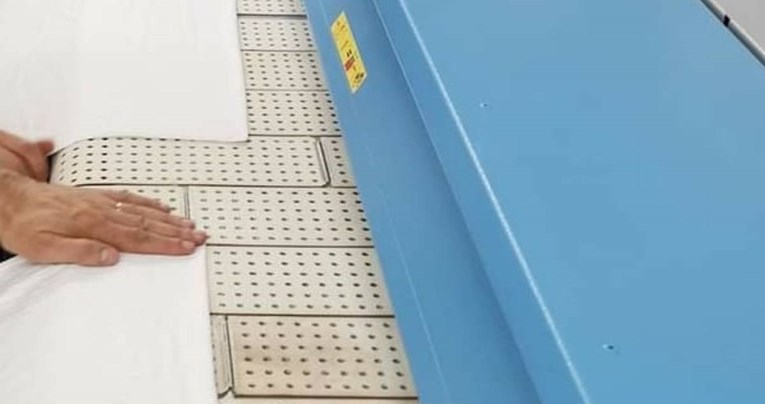 U Zagrebu osobi zapela ruka u industrijskoj pegli, vatrogasci je spasili