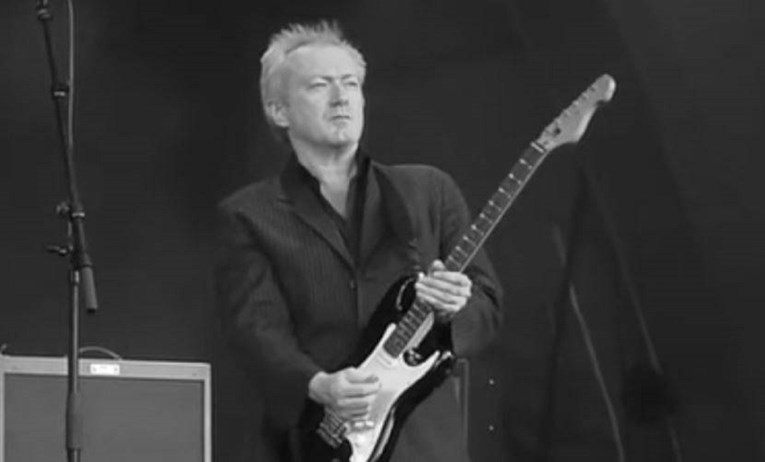 Preminuo Andy Gill, frontmen slavnog britanskog benda