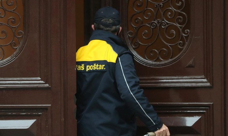 Ljudi prijavili Poštu. Kažu da im poštari ostave odmah žuti papir, javio se HAKOM