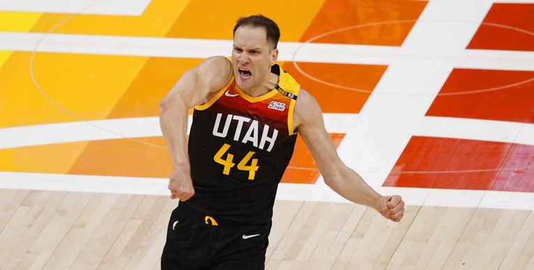 Bogdanović izazvao delirij odlučujućom tricom. Utah povela 1:0 protiv Clippersa