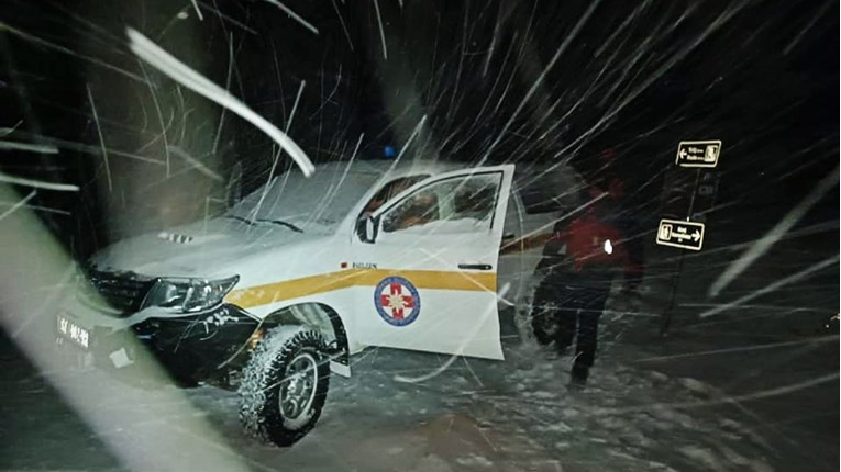 HGSS spasio planinara koji je zalutao u oluji na Kamešnici