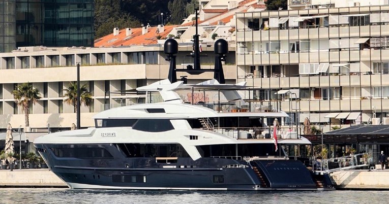 2.2 milijuna kuna tjedno: Pažnju Splićana privukla luksuzna jahta Severin's