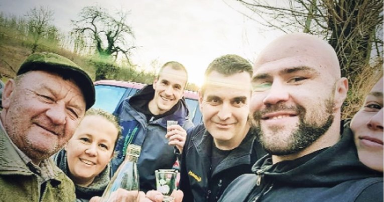Alen Babić pomaže žrtvama potresa u okolici Petrinje, pogledajte kako radi
