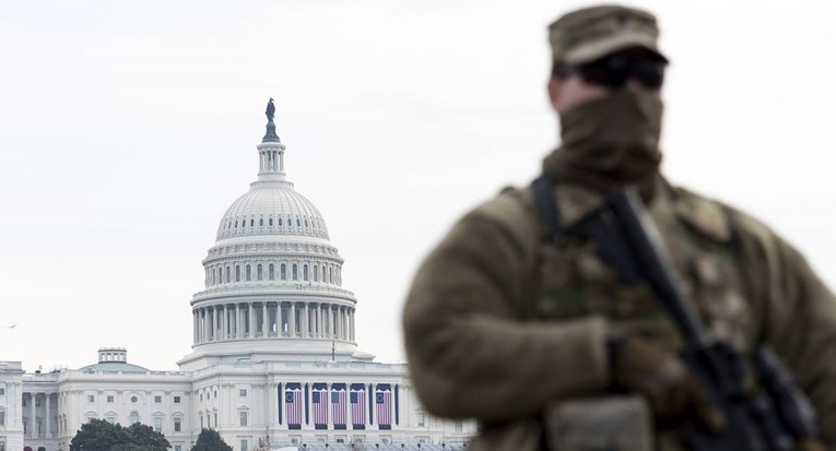 Američke države u stanju pripravnosti. FBI: Prijete oružani napadi Trumpove rulje