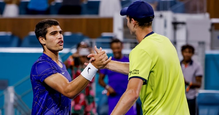 Baby Nadal u napetom meču ispravio suca na svoju štetu. Rival mu pljeskao