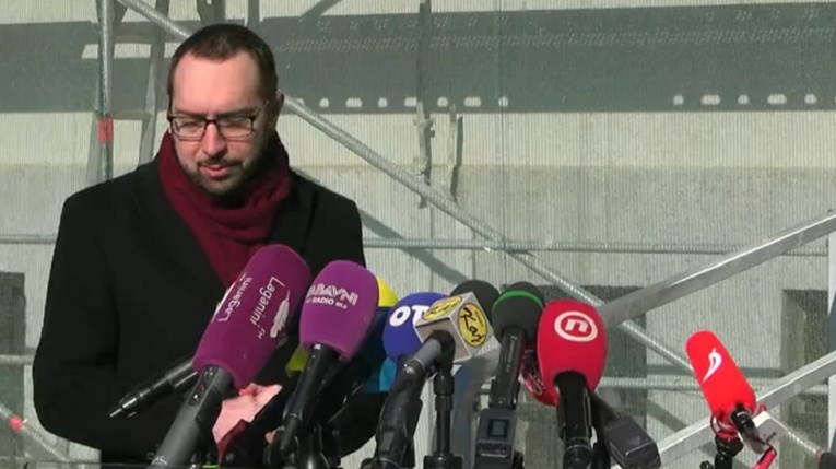 VIDEO Tomašević otvorio prvu obnovljenu školu: Sada može izdržati i petrinjski potres