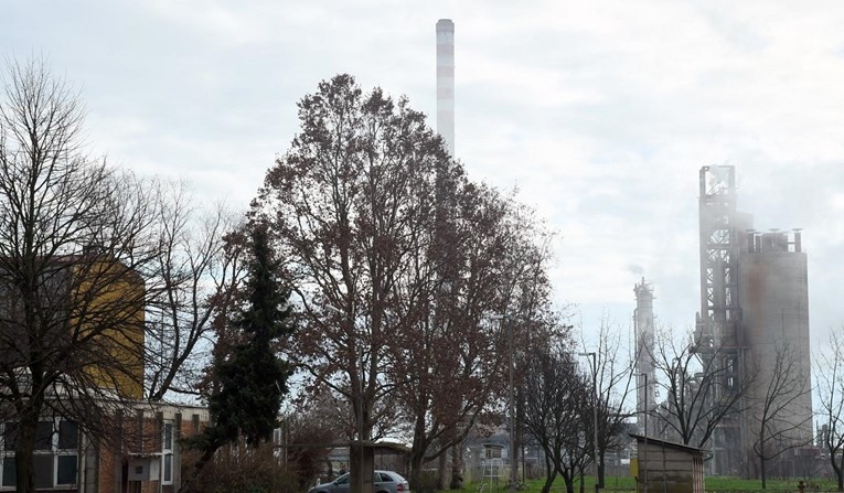 Dva postrojenja Petrokemije u zastoju zbog kvara