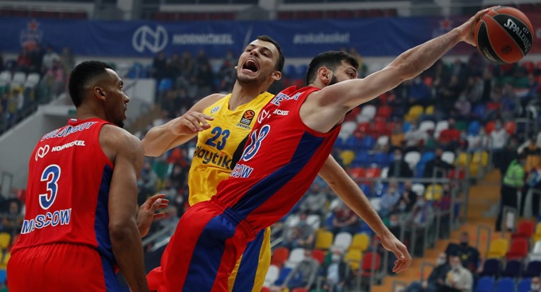 Žižić zabio 16 koševa u pobjedi Maccabija nad Himkijem. Šved promašio šut za pobjedu