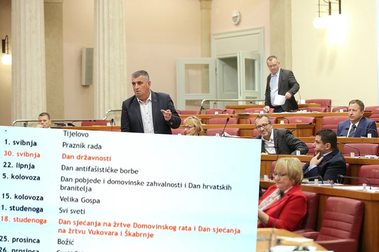 U saboru izmišljali nove praznike i blagdane, pogledajte ideje