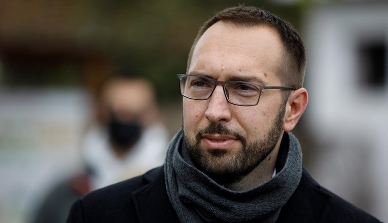 Tomašević: Dva najveća problema u Podsusedu su klizište Kostanjek i cementara