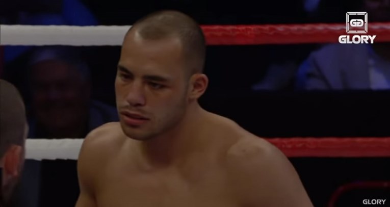 MMA borac teško ozlijeđen u prometnoj nesreći, sestra mu poginula. Pokosio ih kamion