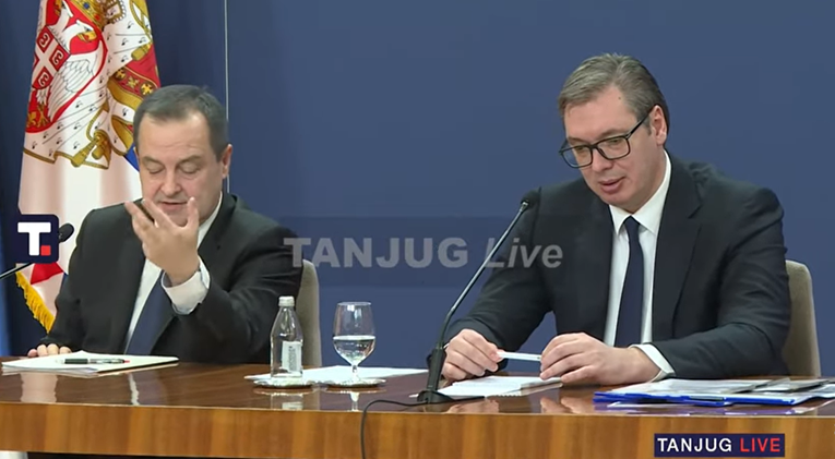 VIDEO Puklo između Vučića i Dačića? Vučić nije bio sretan kad su mu ga spomenuli