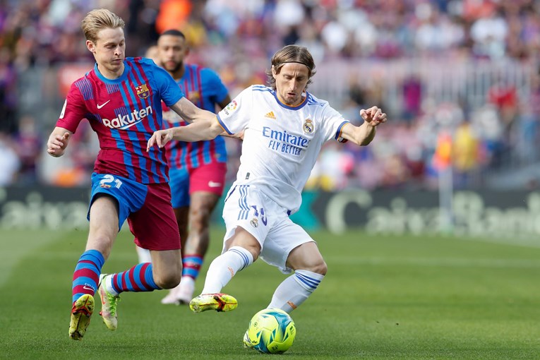 Španjolski mediji: Gdje je nestao De Jong? Igrao je kao duh, Modrić ga je zasjenio