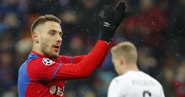 Pogledajte kako je Vlašić zabio dva gola Arsenalu iz Tule. Drugi gol je posebno moćan